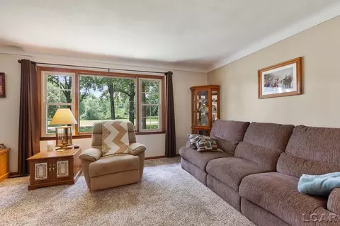 2922 E Carleton, Adrian, MI 49221 photo 5