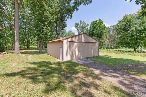 2922 E Carleton, Adrian, MI 49221 photo 33