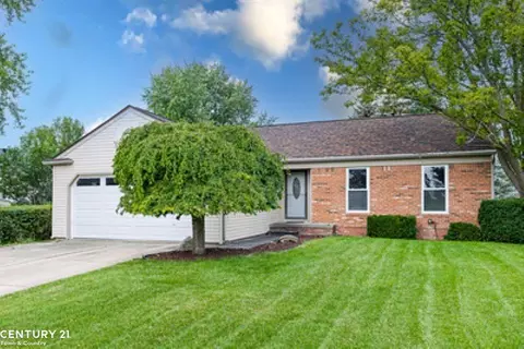 40785 W Romeo Plank, Clinton Township, MI 48038