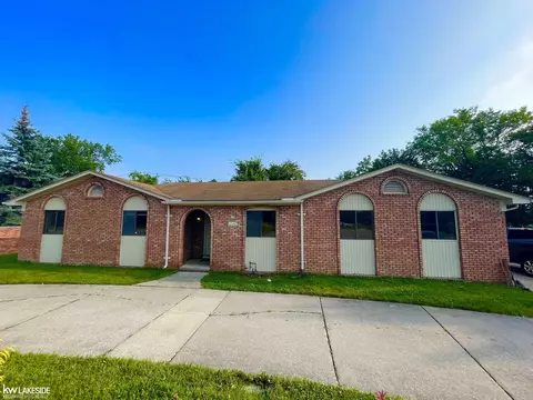 17062 E 14 Mile, Fraser, MI 48026