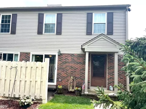 15817 Charleston #222, Clinton Township, MI 48038