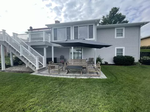106 Hawthorne, Brooklyn, MI 49230