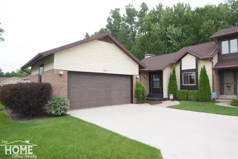 1512 Hiawatha, Owosso, MI 48867