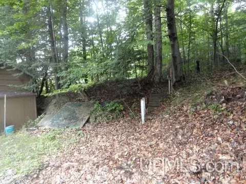 e9526 East Munising Avenue, Munising, MI 49862 photo 5