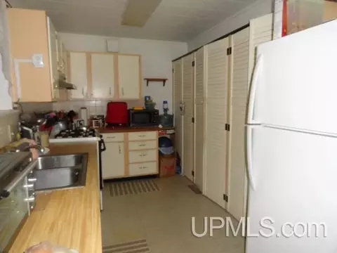 e9526 East Munising Avenue, Munising, MI 49862 photo 8