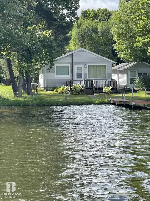 3601 E Shr, Weidman, MI 48893 photo 2