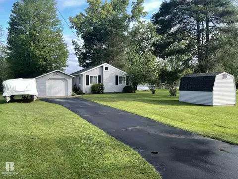 3601 E Shr, Weidman, MI 48893 photo 5