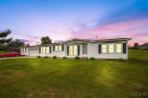 11906 N Adrian, Clinton, MI 49236
