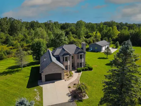 3571 Nott, Bridgeport, MI 48722