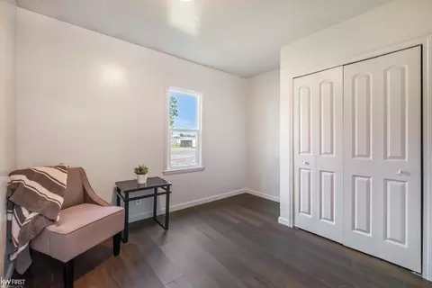 1392 Charles, Flint, MI 48505 photo 16