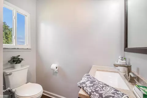 1392 Charles, Flint, MI 48505 photo 21
