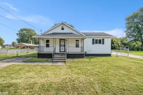 1392 Charles, Flint, MI 48505