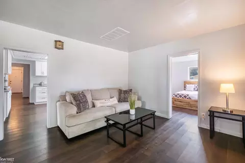 1392 Charles, Flint, MI 48505 photo 5