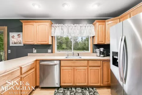 6868 Frith, Saint Clair, MI 48079 photo 16