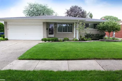 14605 Ivanhoe, Warren, MI 48088
