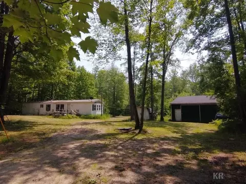 295 W Youngs, Gladwin, MI 48624