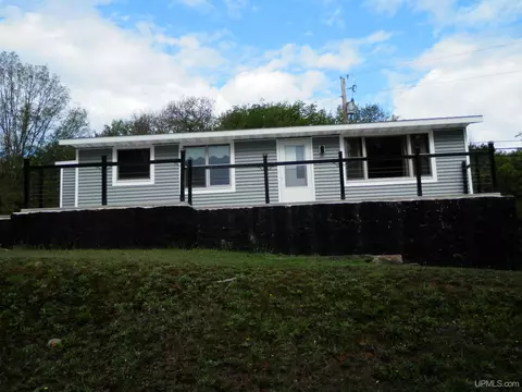 26273 Tamarack Hl, Hubbell, MI 49934