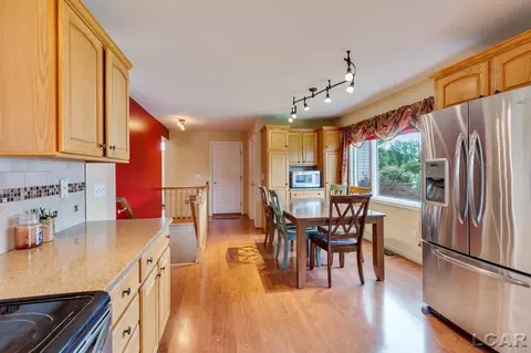 226 Joy, Adrian, MI 49221 photo 17
