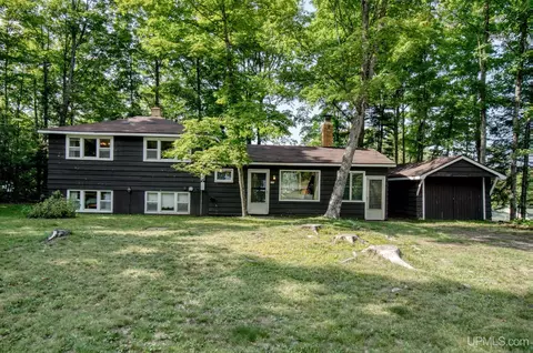 159 Golden Lk, Iron River, MI 49935