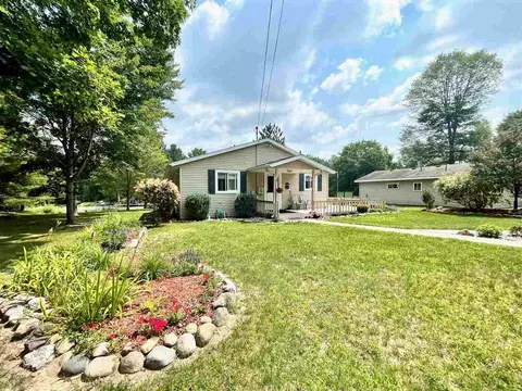 3922 Pinelands Pt, Gladwin, MI 48624 photo 6