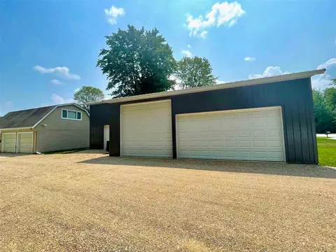 3922 Pinelands Pt, Gladwin, MI 48624 photo 43