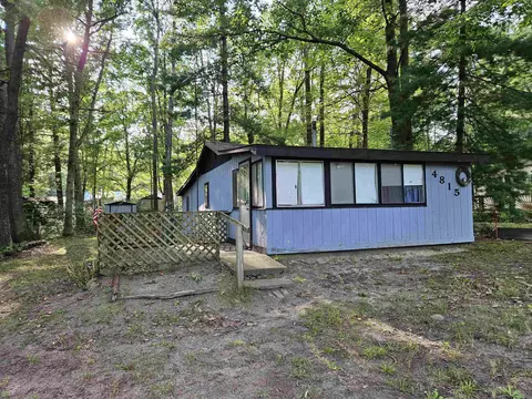 4815 Edgewood, Harrison, MI 48625