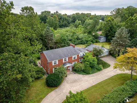 330 Albert, Carleton, MI 48117