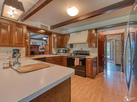 330 Albert, Carleton, MI 48117 photo 19