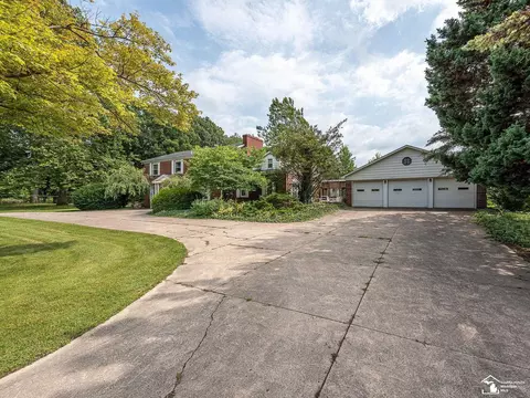 330 Albert, Carleton, MI 48117 photo 4