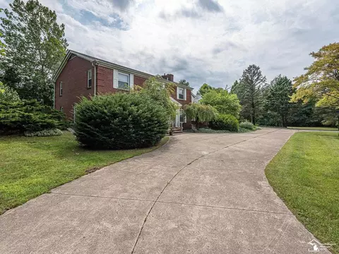 330 Albert, Carleton, MI 48117 photo 2