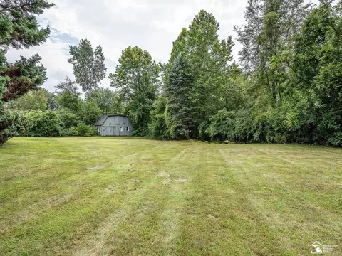 330 Albert, Carleton, MI 48117 photo 54