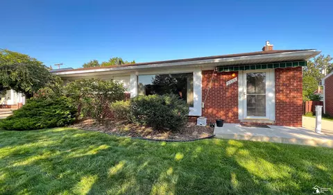 3135 Concord, Trenton, MI 48183