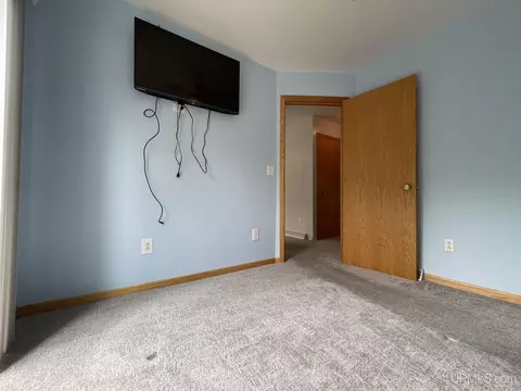 726 East Riv, L'anse, MI 49946 photo 23