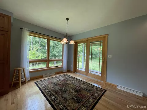 726 East Riv, L'anse, MI 49946 photo 7