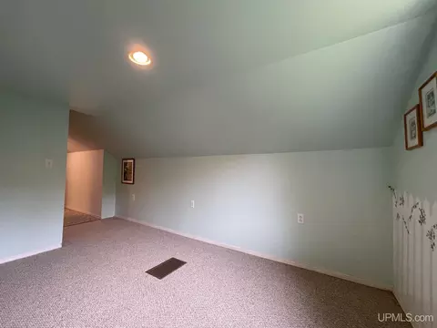 726 East Riv, L'anse, MI 49946 photo 27