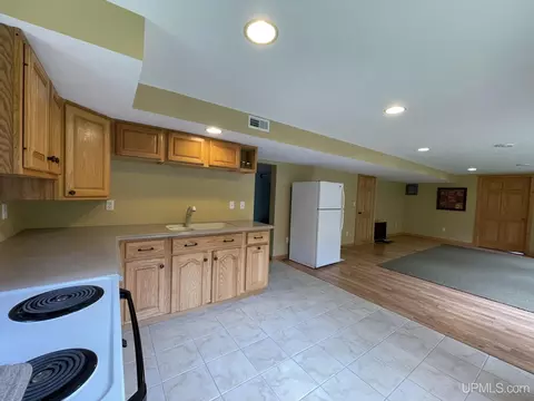 726 East Riv, L'anse, MI 49946 photo 36