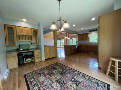 726 East Riv, L'anse, MI 49946 photo 8