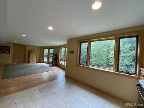 726 East Riv, L'anse, MI 49946 photo 38