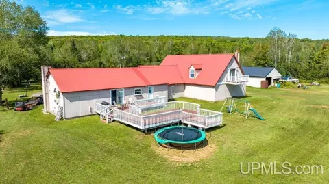 39586 Lower Worham, Chassell, MI 49916