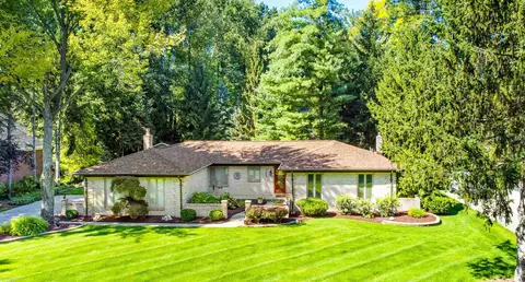 14415 Towering Oaks, Shelby Township, MI 48315