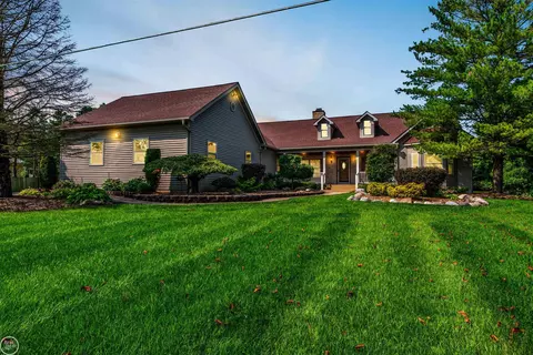 54465 Fairchild, Macomb, MI 48042
