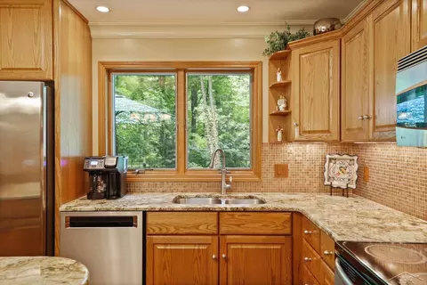 718 Maple Crst, Frankenmuth, MI 48734 photo 24