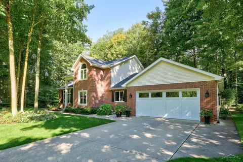 718 Maple Crst, Frankenmuth, MI 48734 photo 6