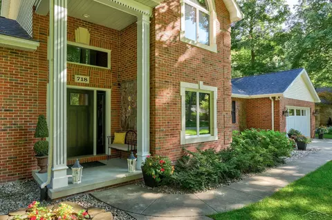 718 Maple Crst, Frankenmuth, MI 48734 photo 11