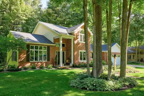 718 Maple Crst, Frankenmuth, MI 48734 photo 8
