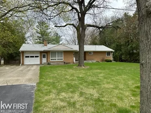 1217 Howe, Burton, MI 48509