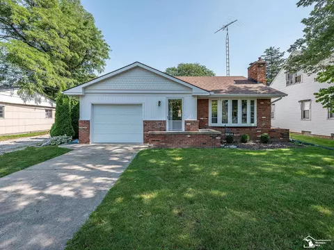 5914 Oakwood, Monroe, MI 48161