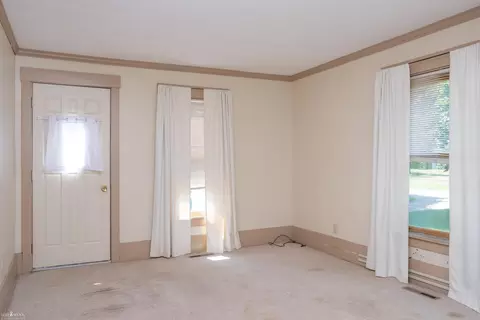 2600 Escott, Owosso, MI 48867 photo 11