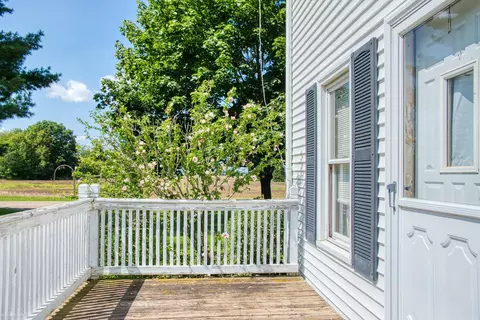 2600 Escott, Owosso, MI 48867 photo 3