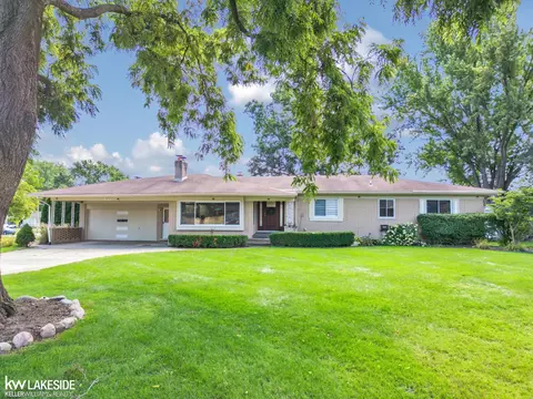 5172 Galaxy, Utica, MI 48316